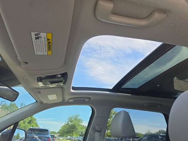 Certified 2025 Kia Sorento S w/ Panoramic Sunroof Package FWD image 28