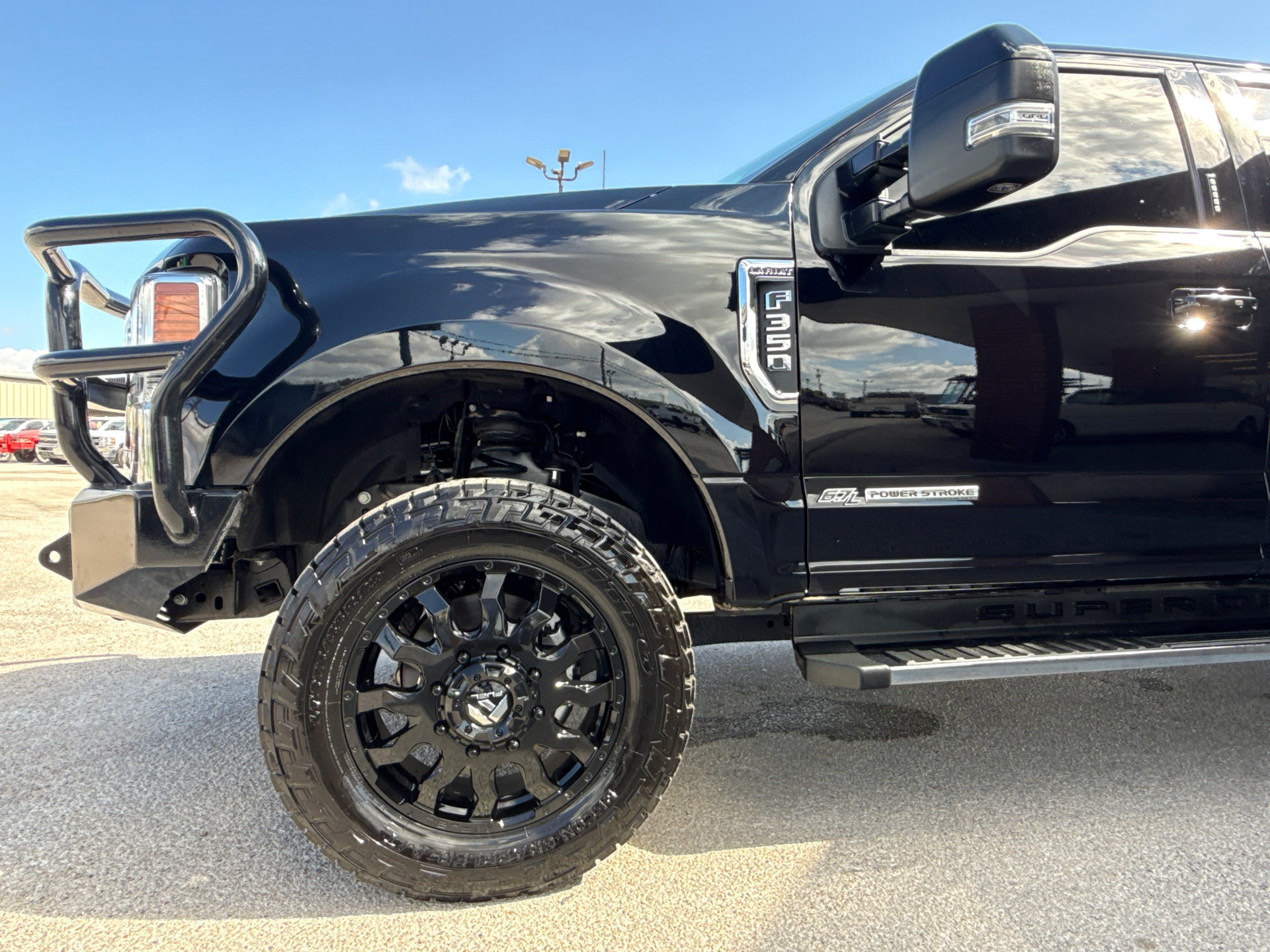 Used 2022 Ford F350 Lariat w/ Lariat Ultimate Package AWD/4WD image 5