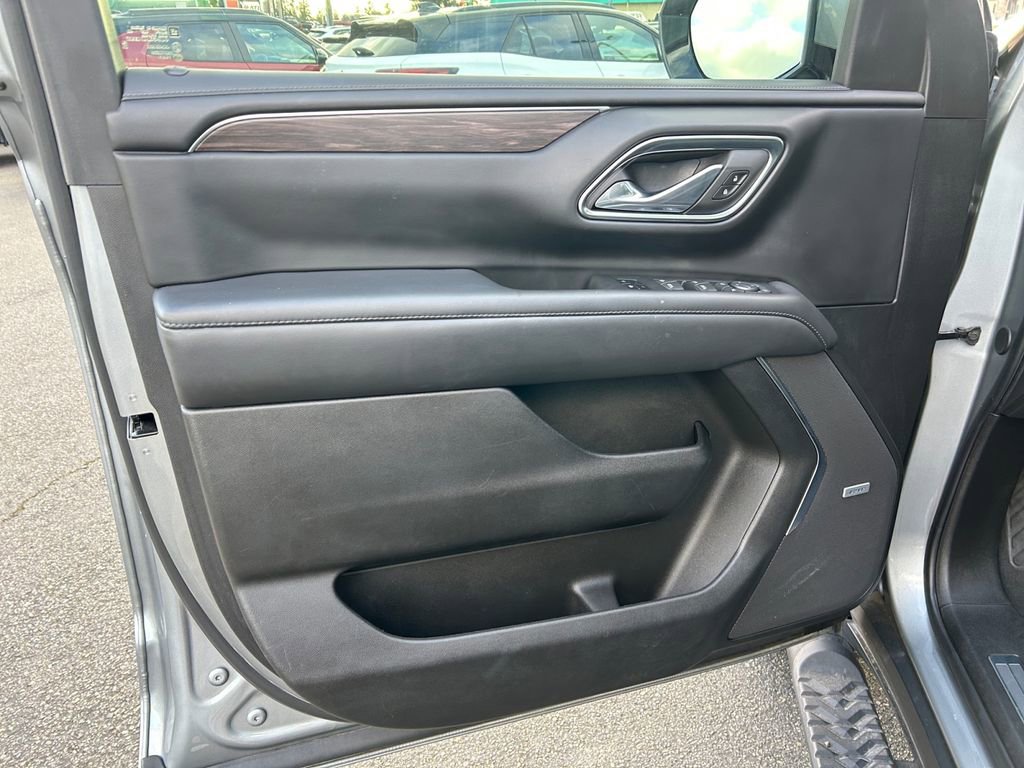 Used 2023 Chevrolet Tahoe Z71 w/ Z71 Off-Road Package AWD/4WD image 22