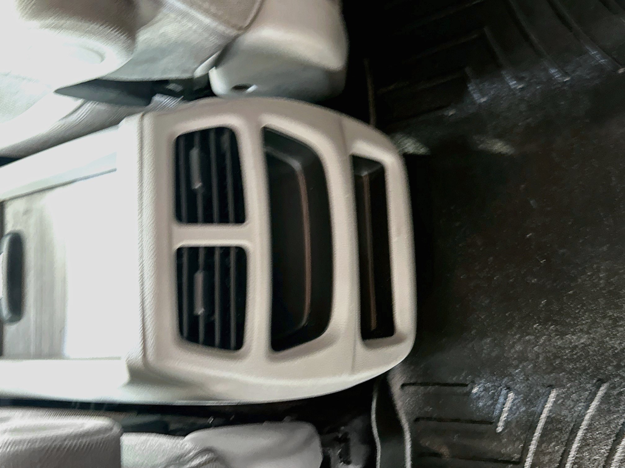 Used 2019 Honda Pilot LX image 25