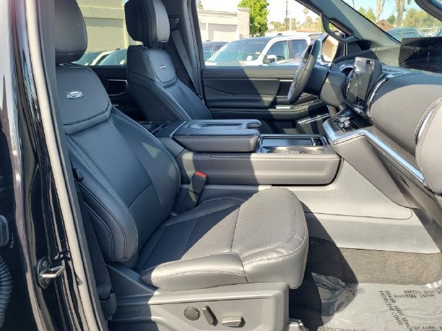 New 2026 Ford Expedition Platinum w/ Stealth Appearance Package AWD/4WD image 17