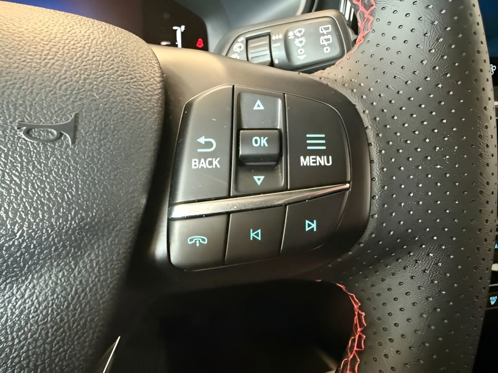 Used 2025 Ford Escape ST-Line w/ Tech Pack #1 AWD/4WD image 16