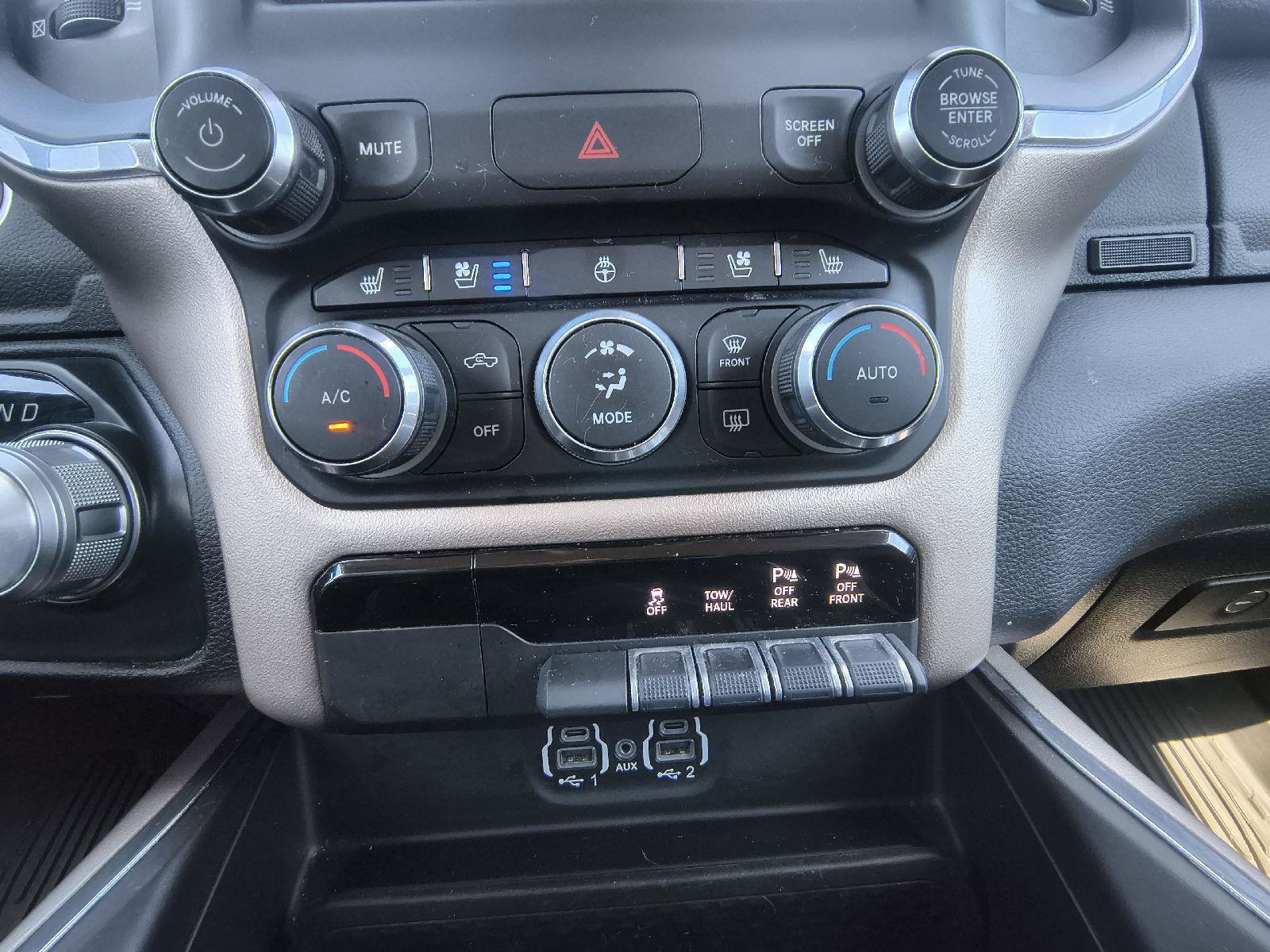 Used 2022 RAM 1500 Laramie AWD/4WD image 22