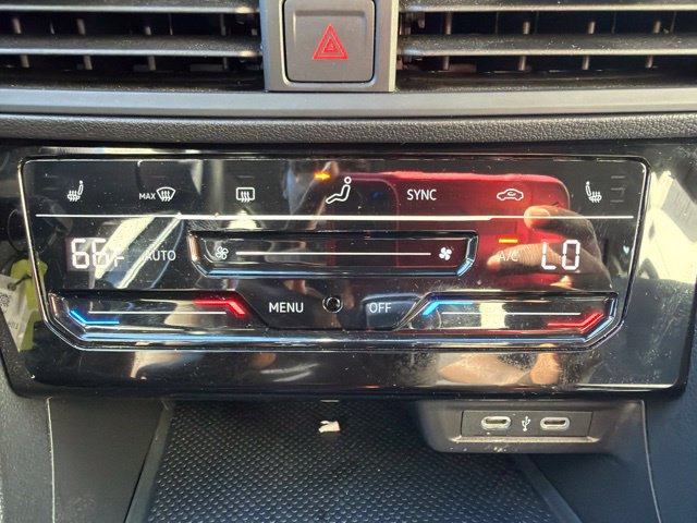 Used 2025 Volkswagen Jetta Sport FWD image 30