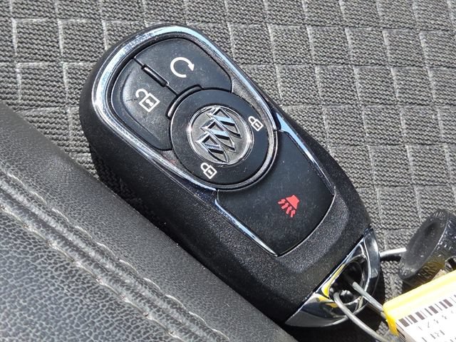 Used 2022 Buick Encore Preferred w/ Safety Package AWD/4WD image 32