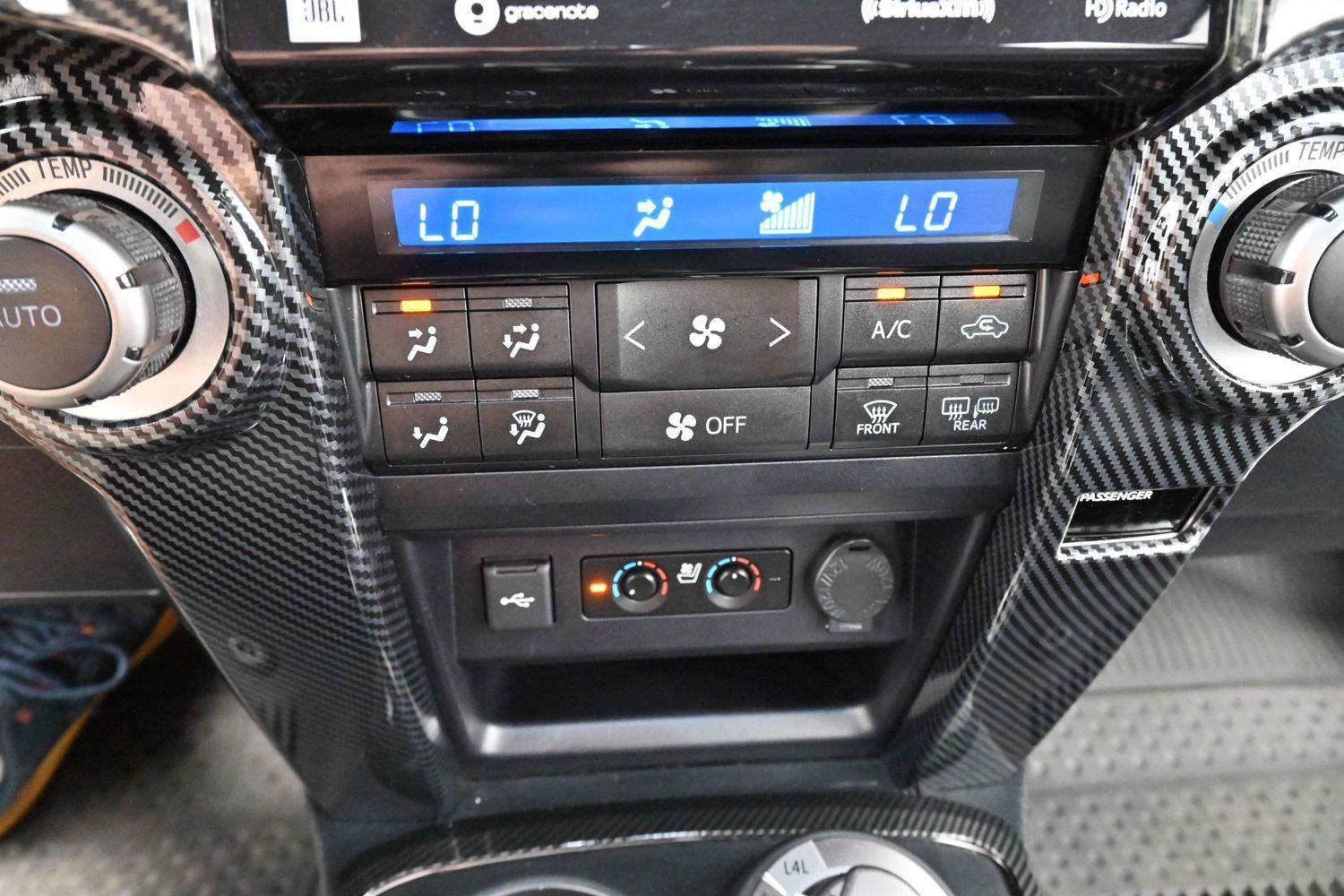 Used 2021 Toyota 4Runner Limited AWD/4WD image 28
