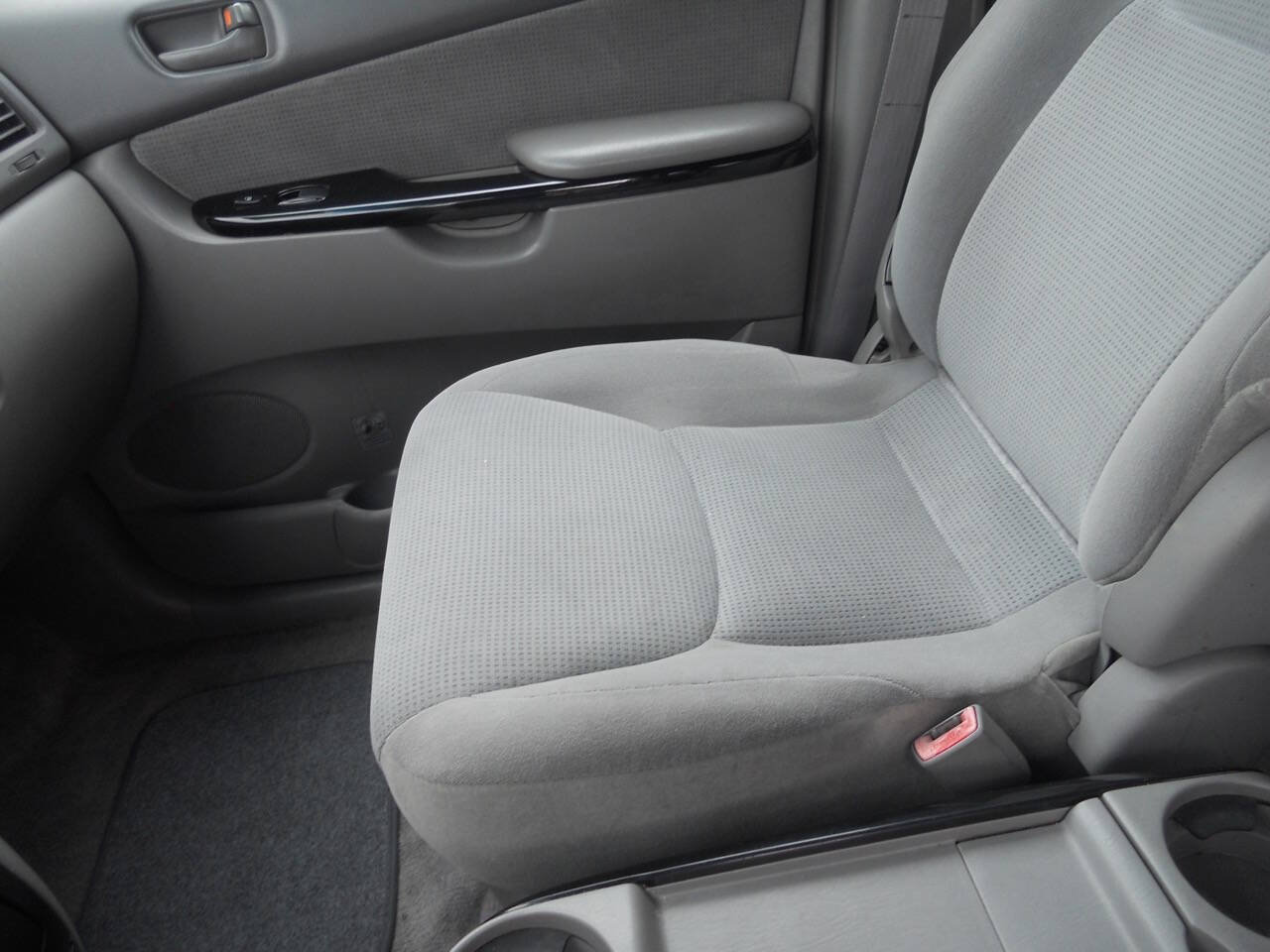 Used 2005 Toyota Sienna LE FWD image 22