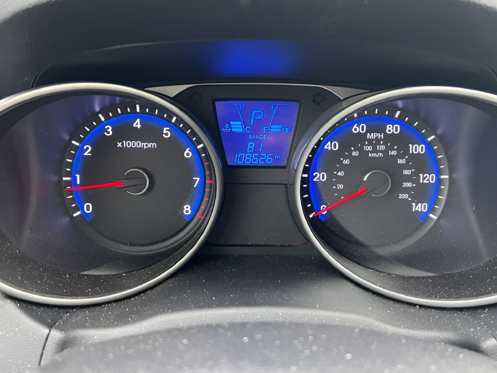 Used 2011 Hyundai Tucson Limited AWD/4WD image 21