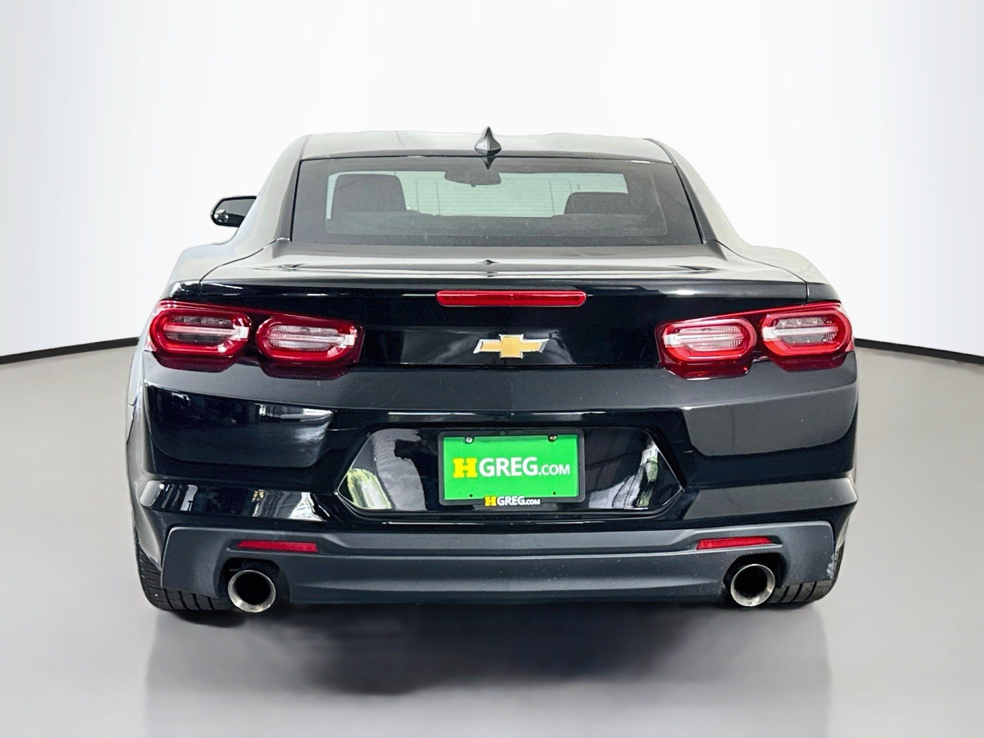 Used 2020 Chevrolet Camaro LT w/ Technology Package RWD image 8