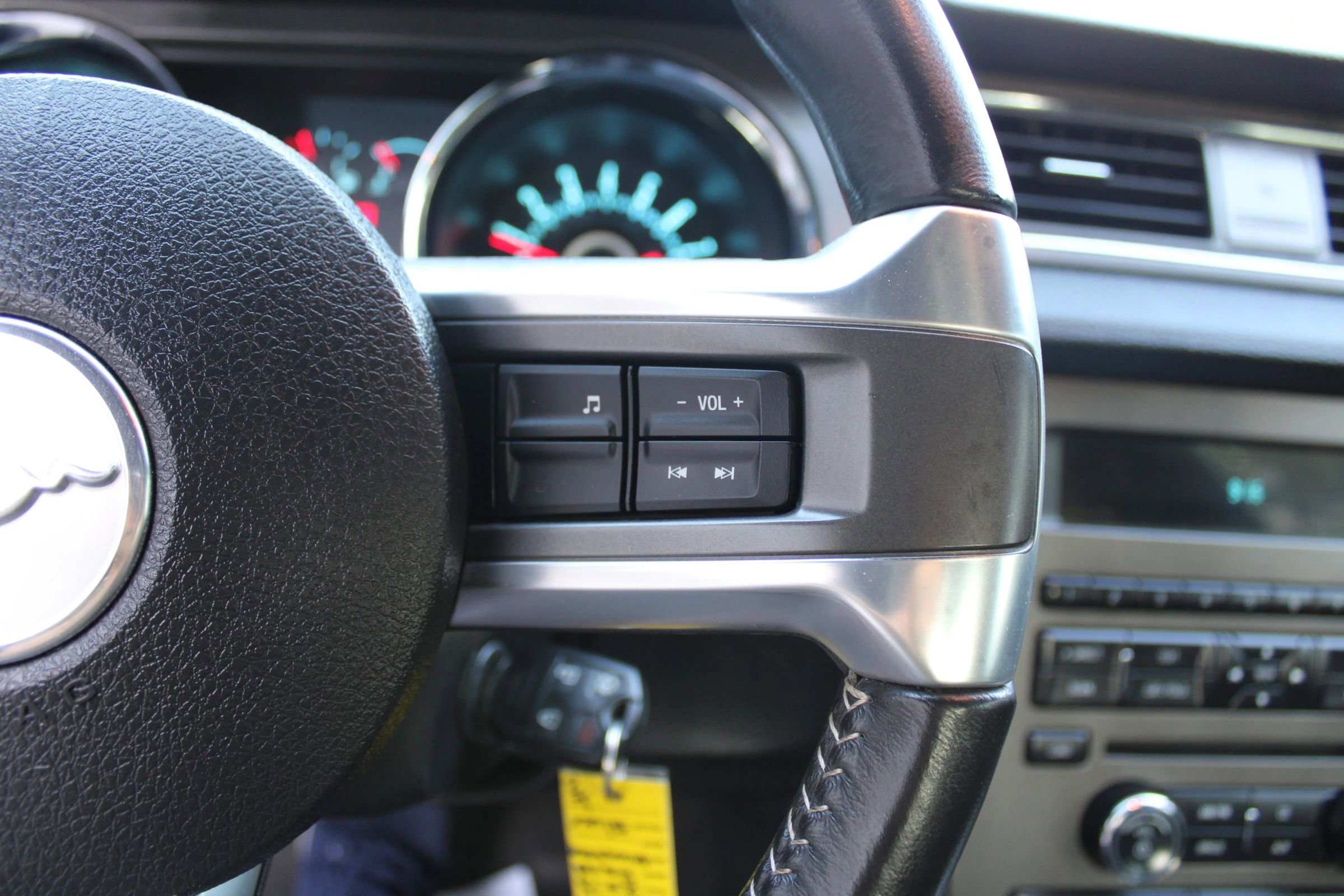 Used 2013 Ford Mustang GT image 10