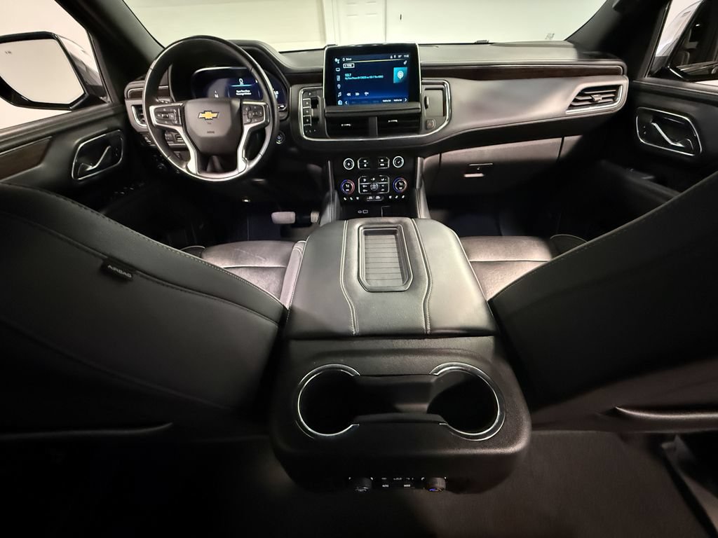 Used 2024 Chevrolet Suburban Premier AWD/4WD image 70