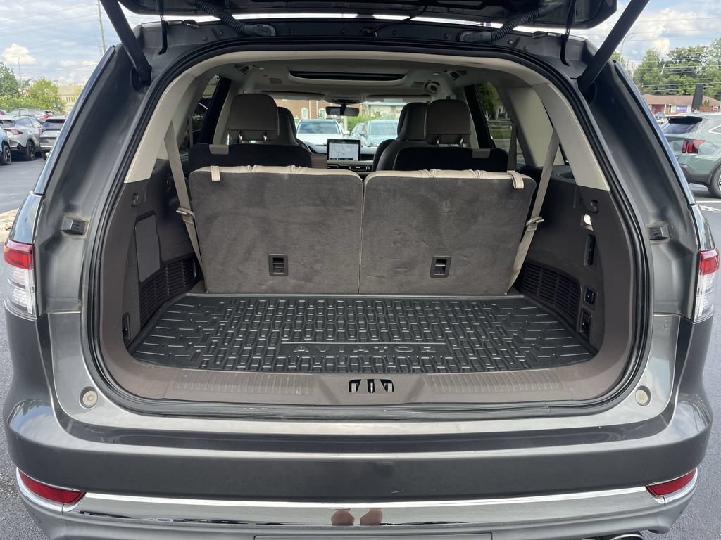 Used 2020 Lincoln Aviator Reserve w/ Equipment Group 202A AWD/4WD image 38
