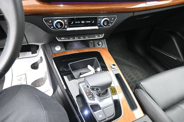 Used 2023 Audi Q5 e Prestige w/ Prestige Package AWD/4WD image 23