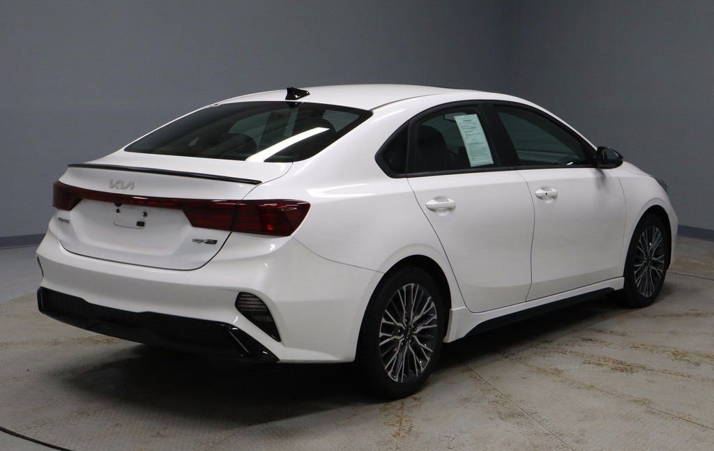 Used 2024 Kia Forte GT-Line w/ GT-Line Premium Package image 11