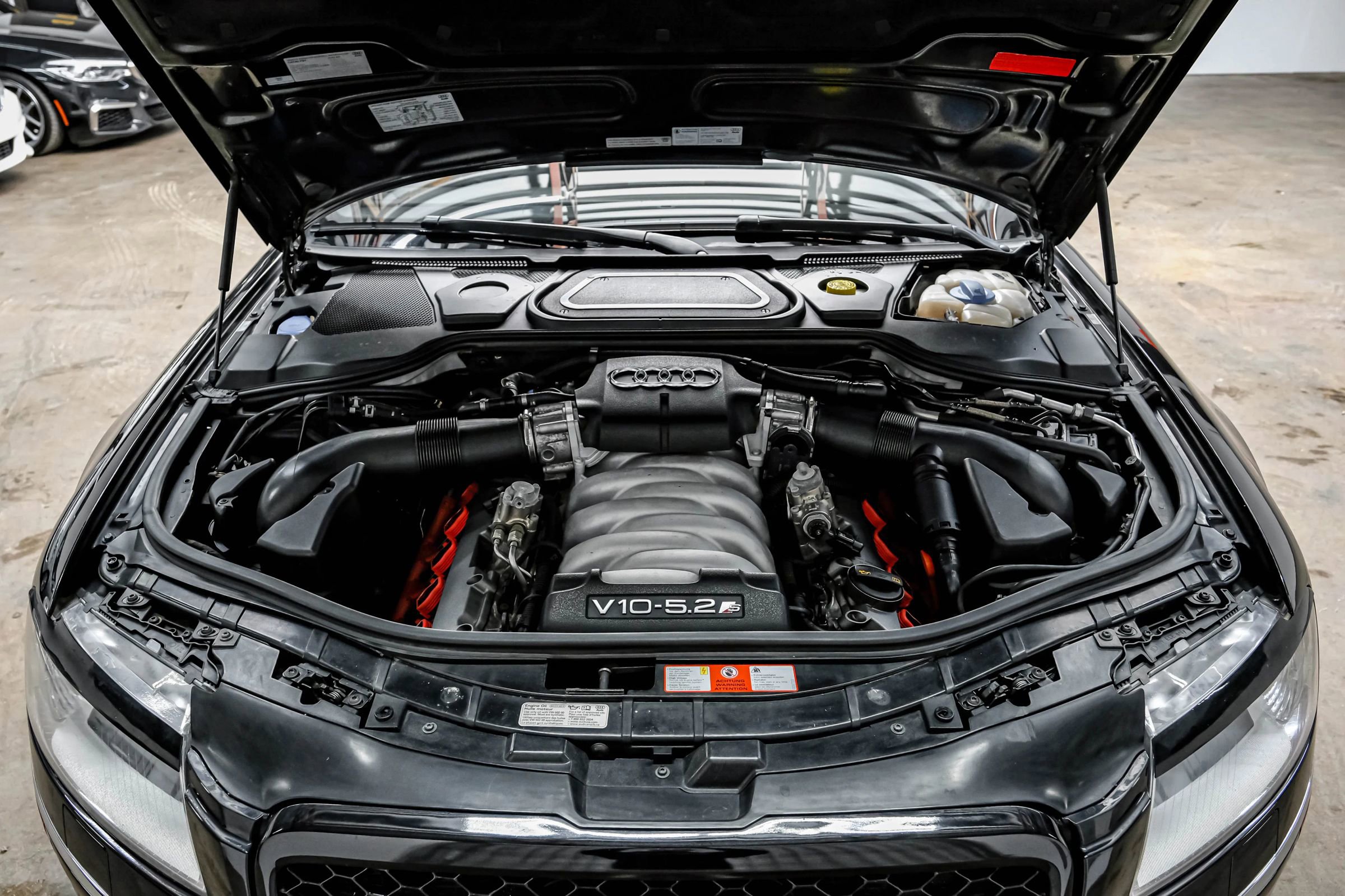 Used 2007 Audi S8 image 50