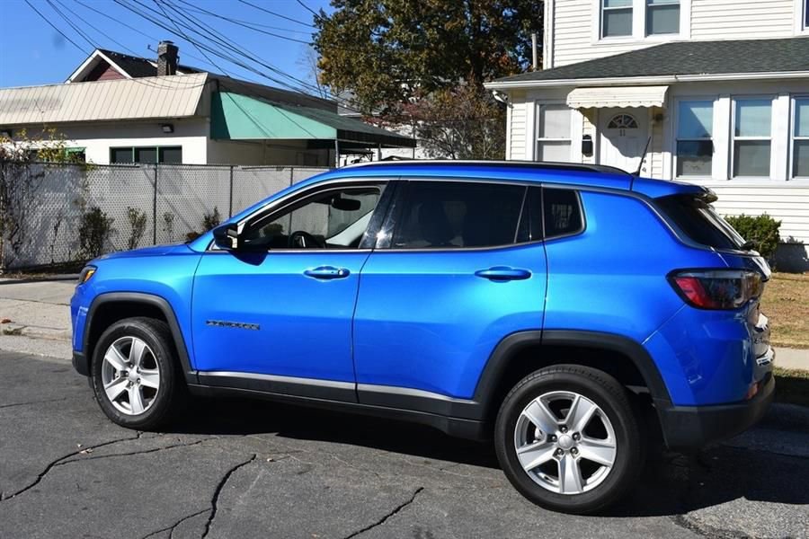 Used 2025 Jeep Compass Trailhawk AWD/4WD image 5