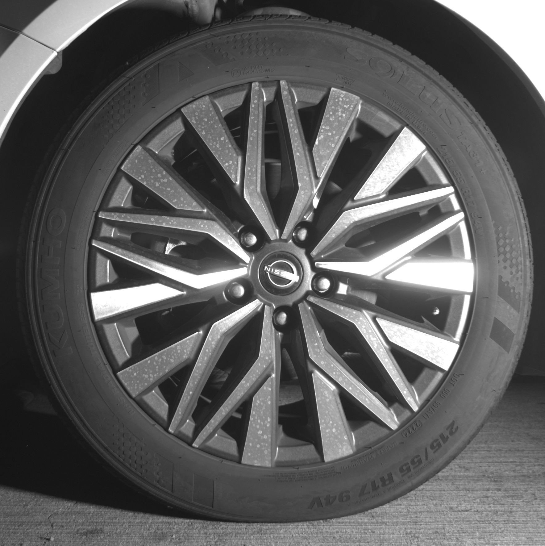 Used 2025 Nissan Altima 2.5 SV FWD image 12