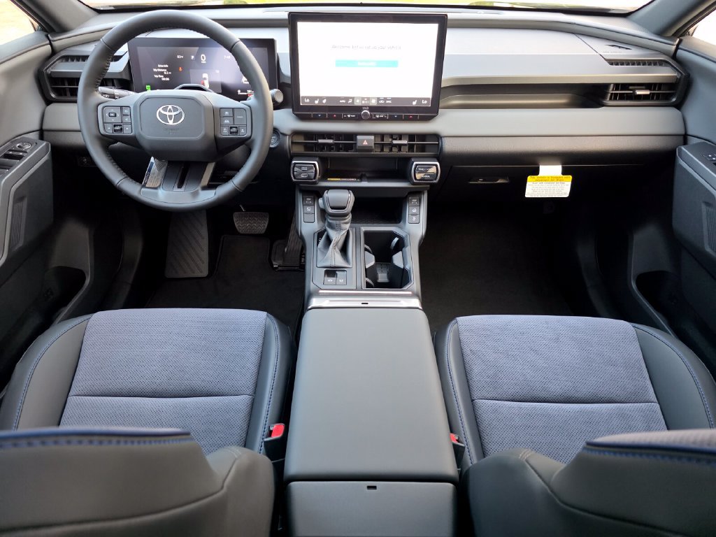 New 2026 Toyota RAV4 XSE AWD/4WD image 5