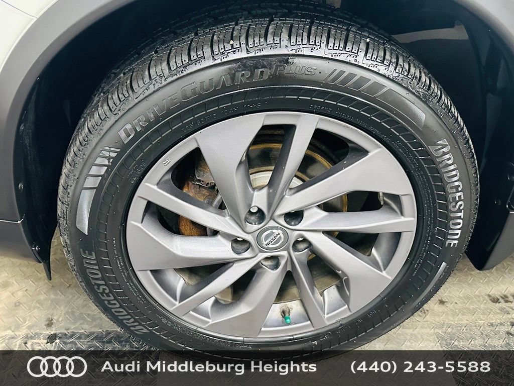 Used 2016 Nissan Rogue SL w/ SL Premium Package AWD/4WD image 32