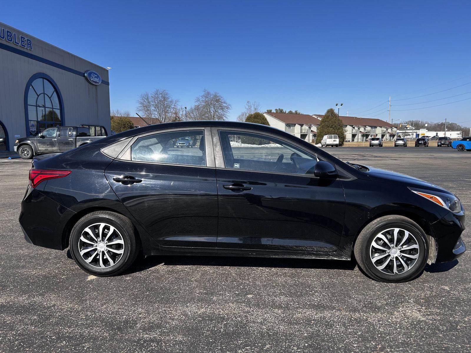 Used 2019 Hyundai Accent SE image 4