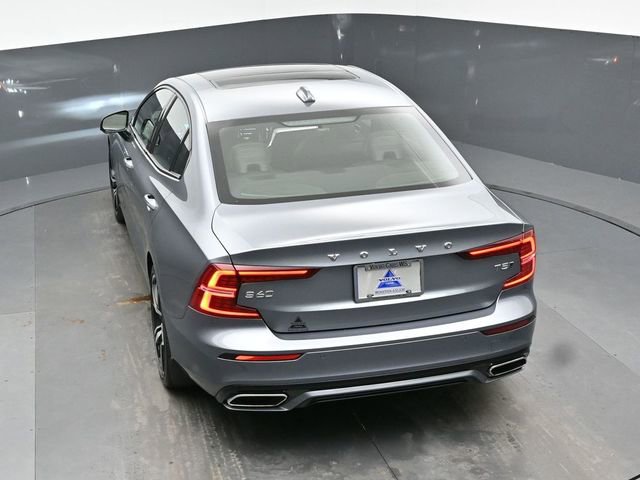 Used 2021 Volvo S60 T5 R-Design image 20