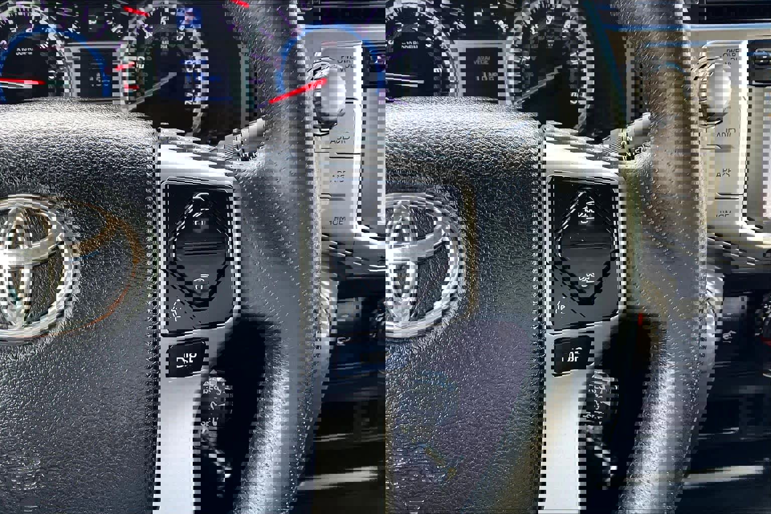 Used 2018 Toyota 4Runner SR5 Premium image 24