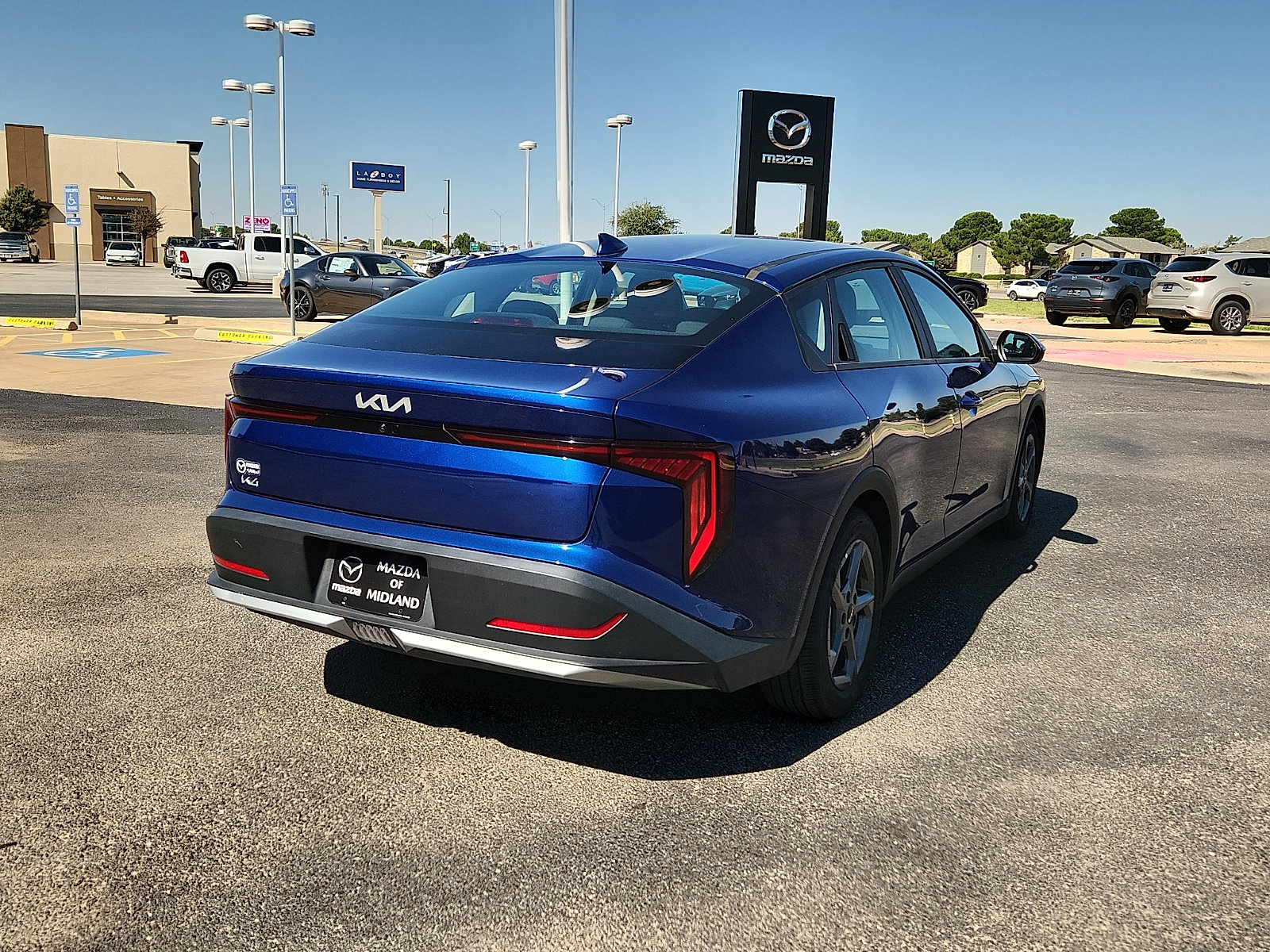 Used 2025 Kia K4 FWD image 5