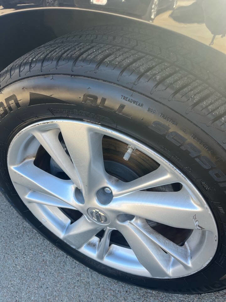 Used 2014 Nissan Altima 2.5 SV w/ Convenience Package image 11