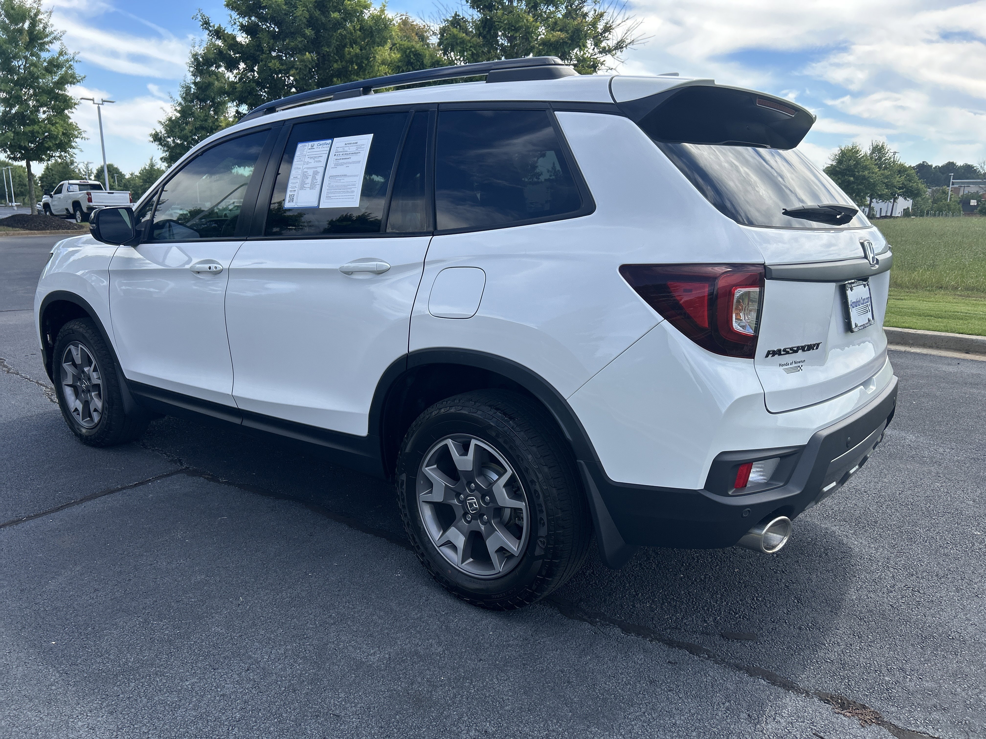 Used 2023 Honda Passport TrailSport image 7