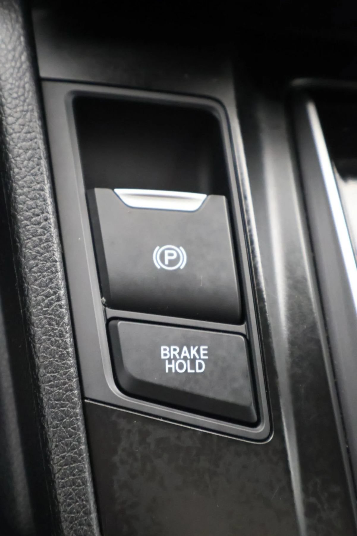Used 2022 Honda CR-V Touring image 36