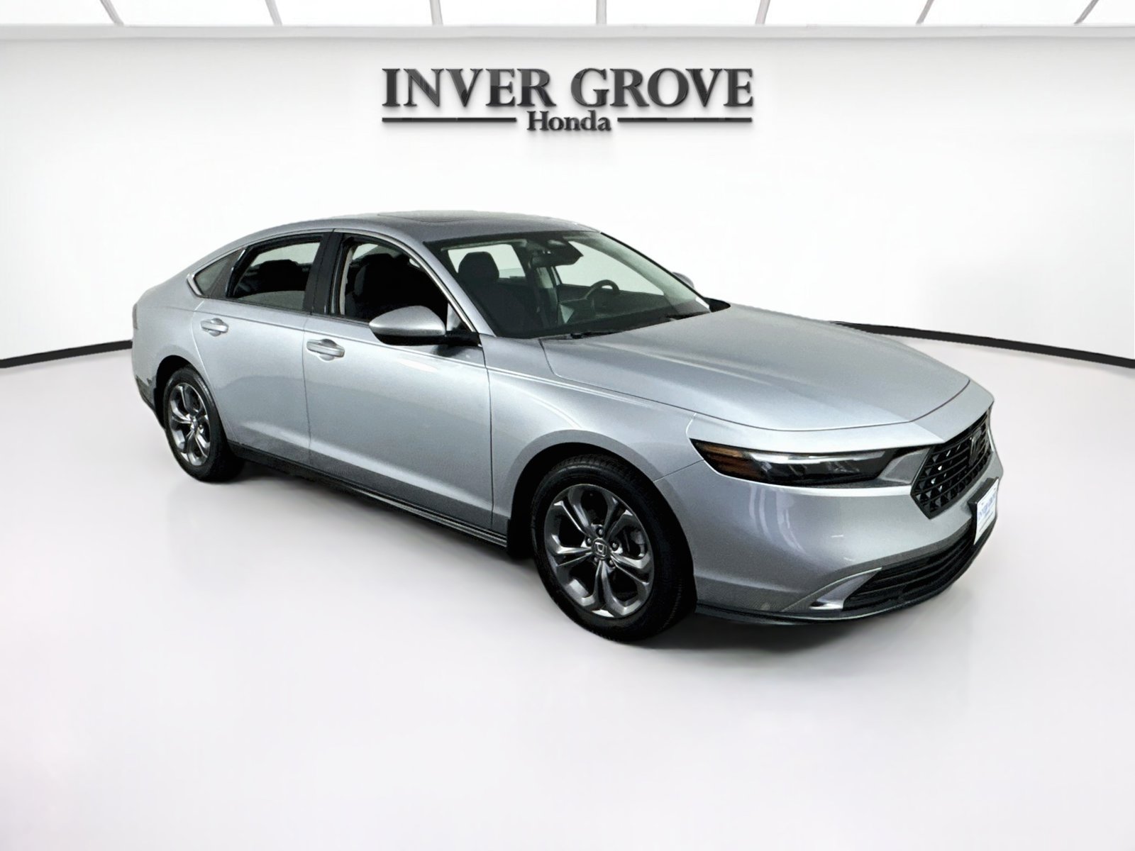 Used 2023 Honda Accord EX image 3