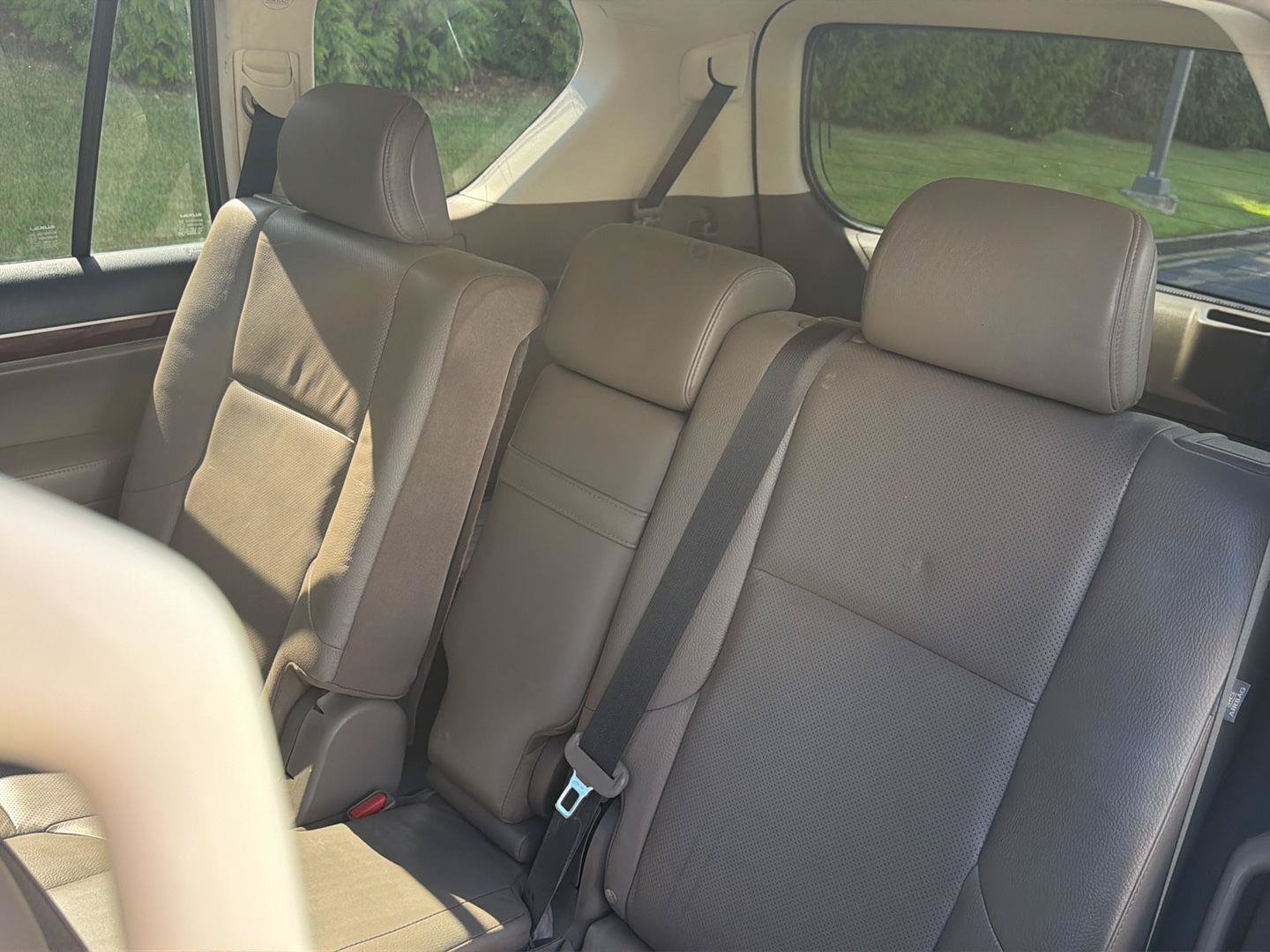 Used 2015 Lexus GX 460 w/ Premium Package AWD/4WD image 33