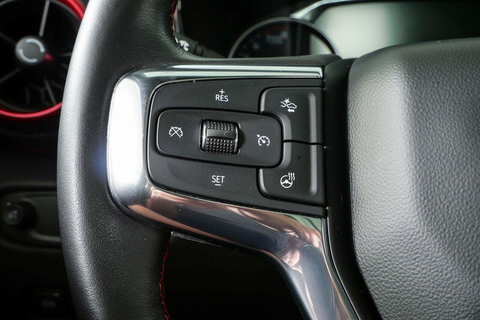 Used 2022 Chevrolet Blazer RS w/ Enhanced Convenience Package FWD image 11