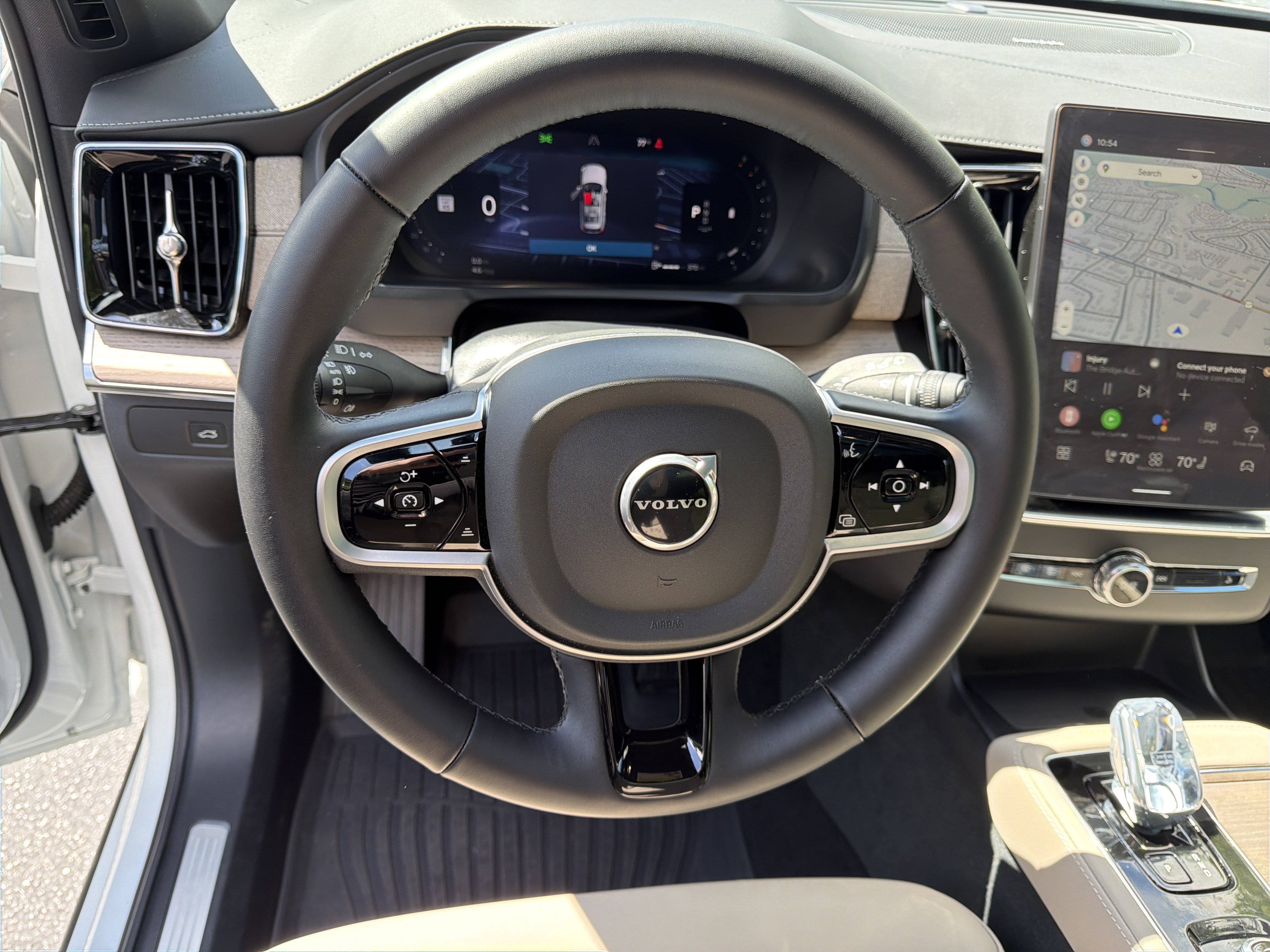 Certified 2026 Volvo XC90 B6 Plus w/ Protection Package Premier AWD/4WD image 19