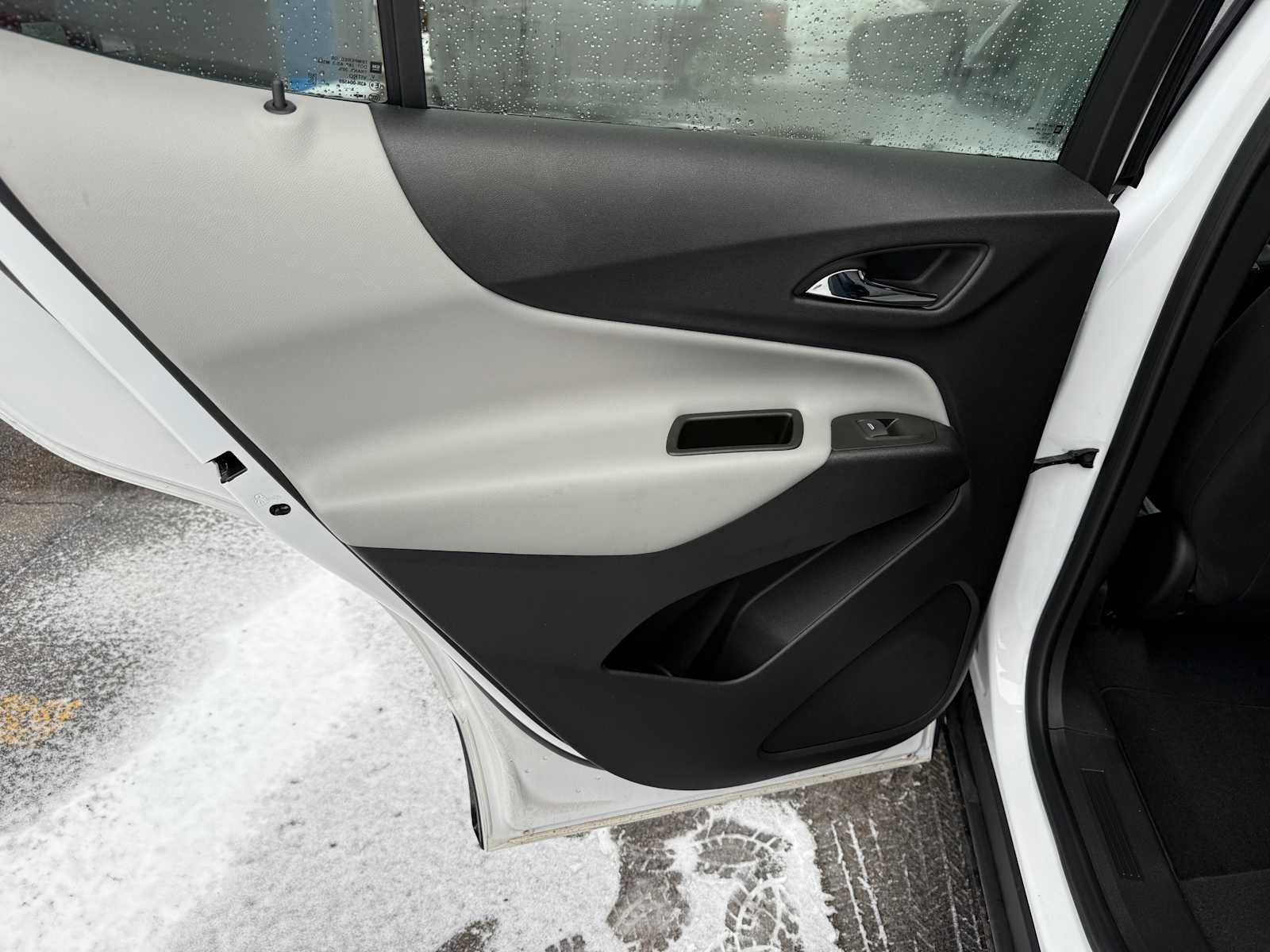 Used 2023 Chevrolet Equinox LS w/ LS Convenience Package image 19