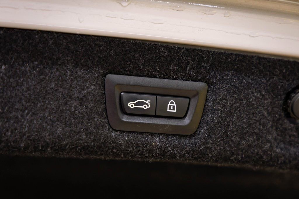 Used 2019 BMW M5 w/ Executive Package image 35