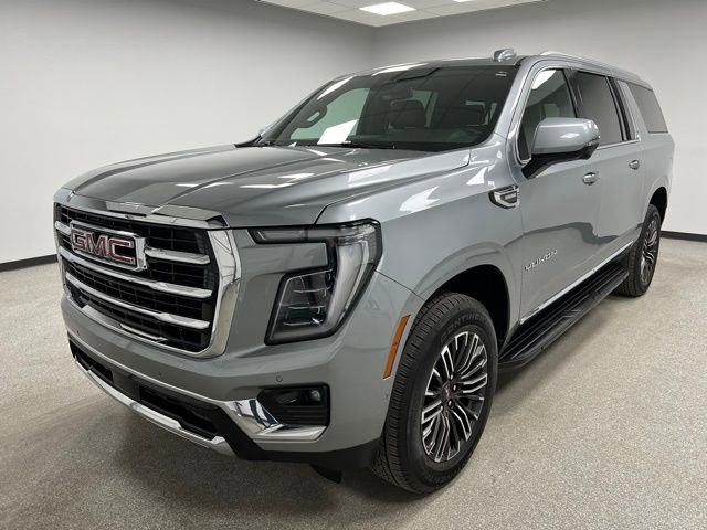 Used 2025 GMC Yukon XL Elevation AWD/4WD image 4