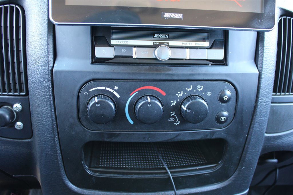 Used 2003 Dodge Ram 2500 Truck ST image 28