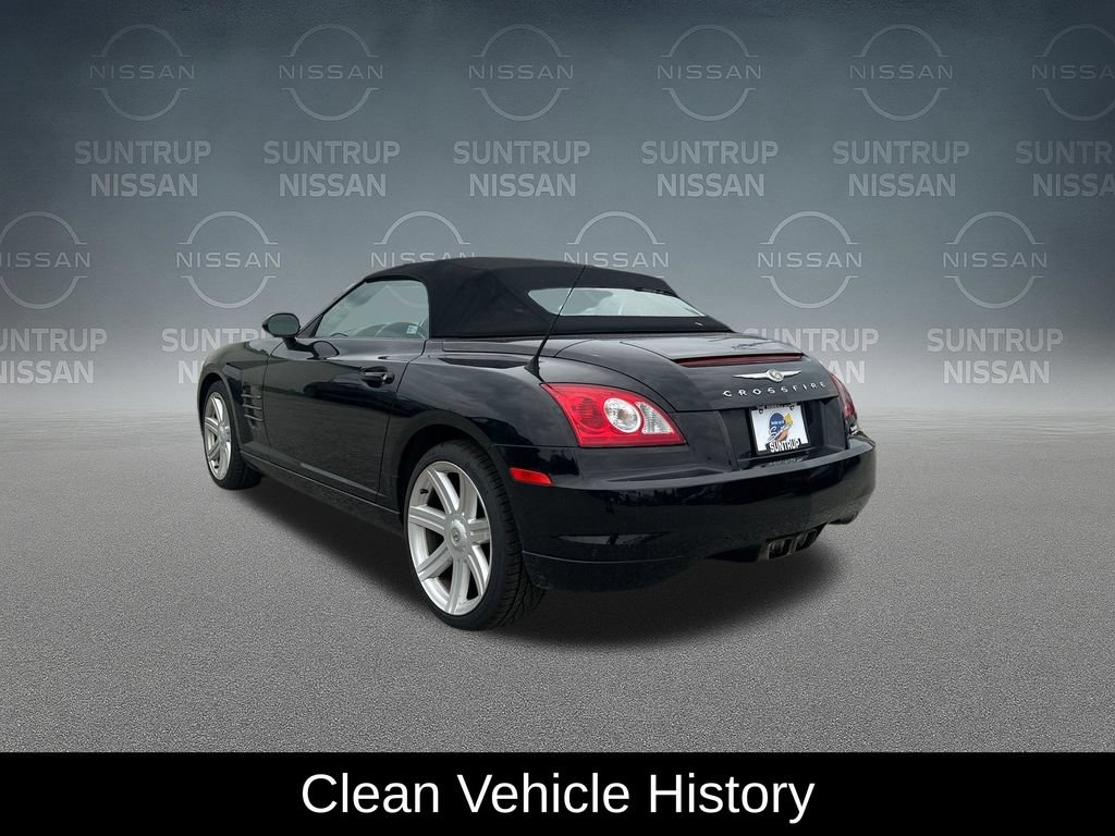 Used 2005 Chrysler Crossfire Convertible RWD image 3