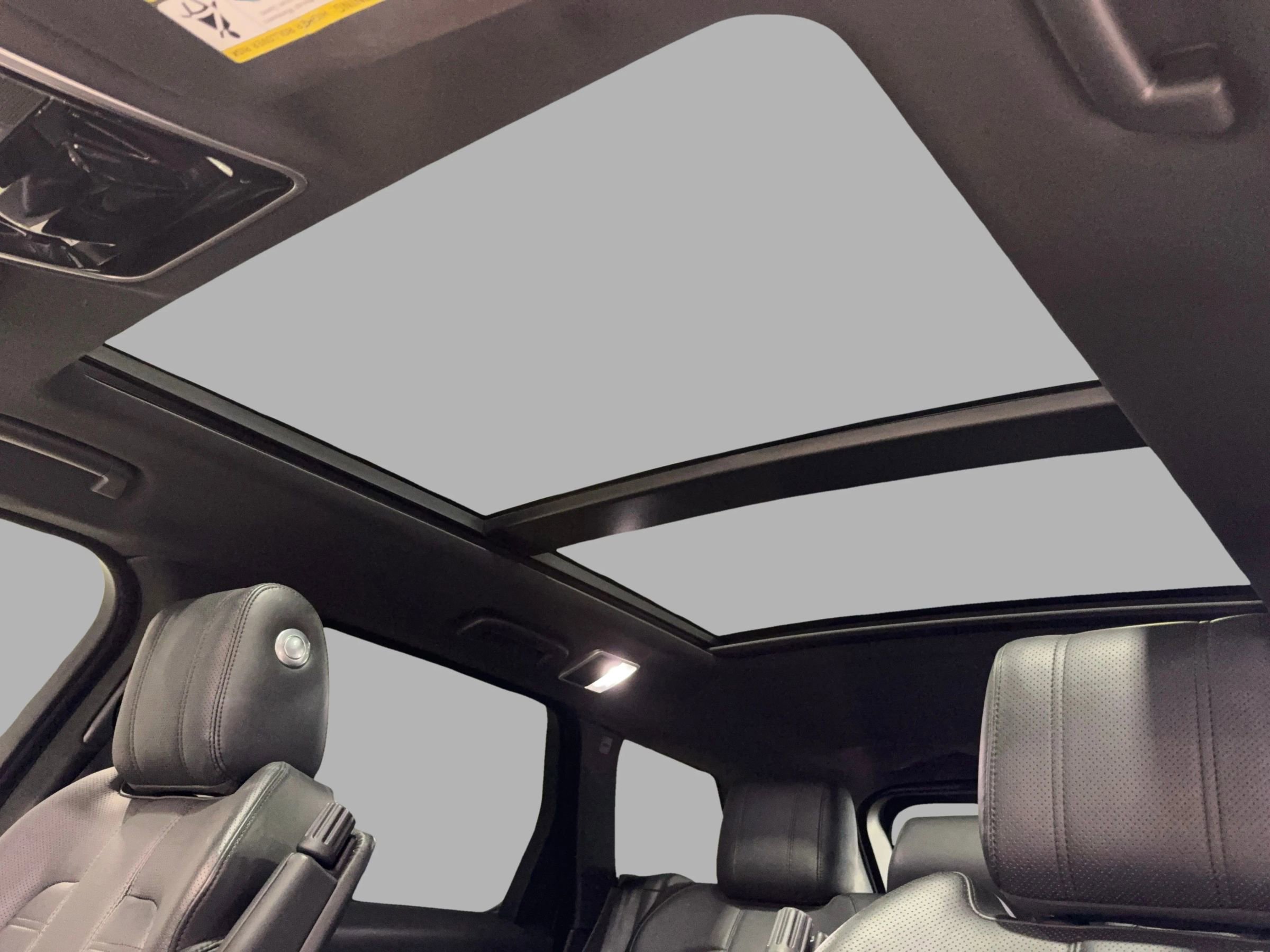 Used 2017 Land Rover Range Rover Sport HSE Dynamic image 48