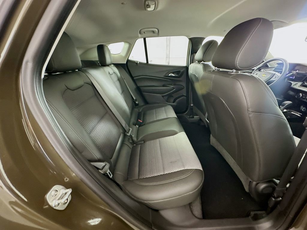 Used 2024 Chevrolet Trax LT image 25