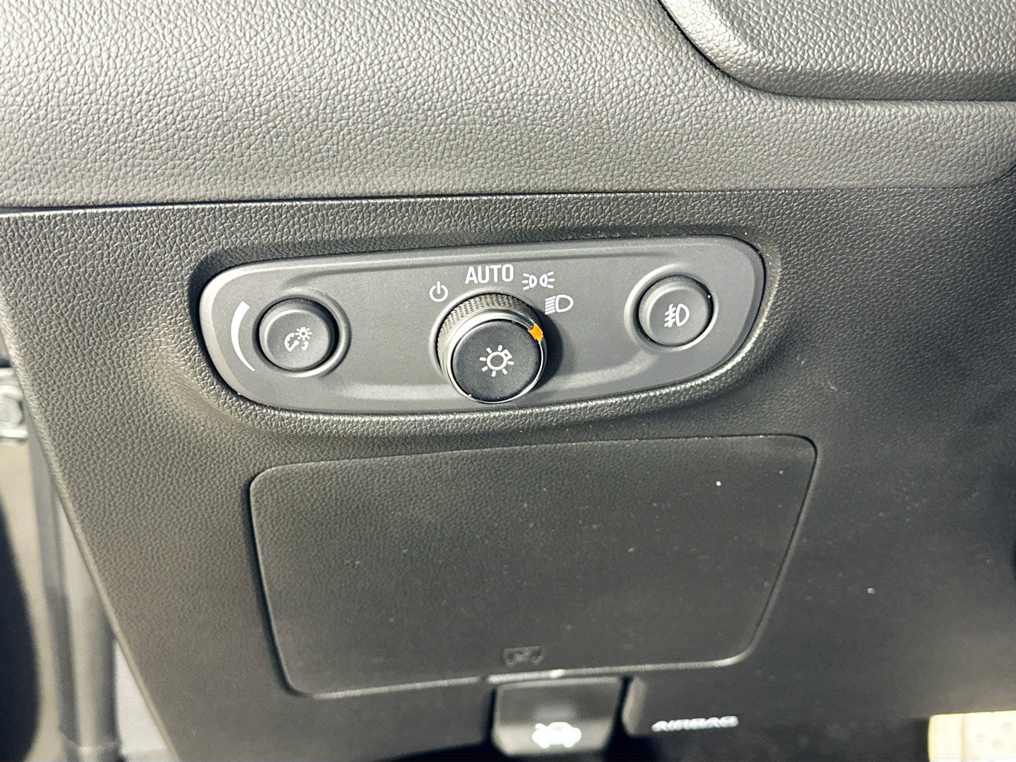 Used 2023 Buick Encore GX Preferred w/ Cold Weather Comfort Package AWD/4WD image 27