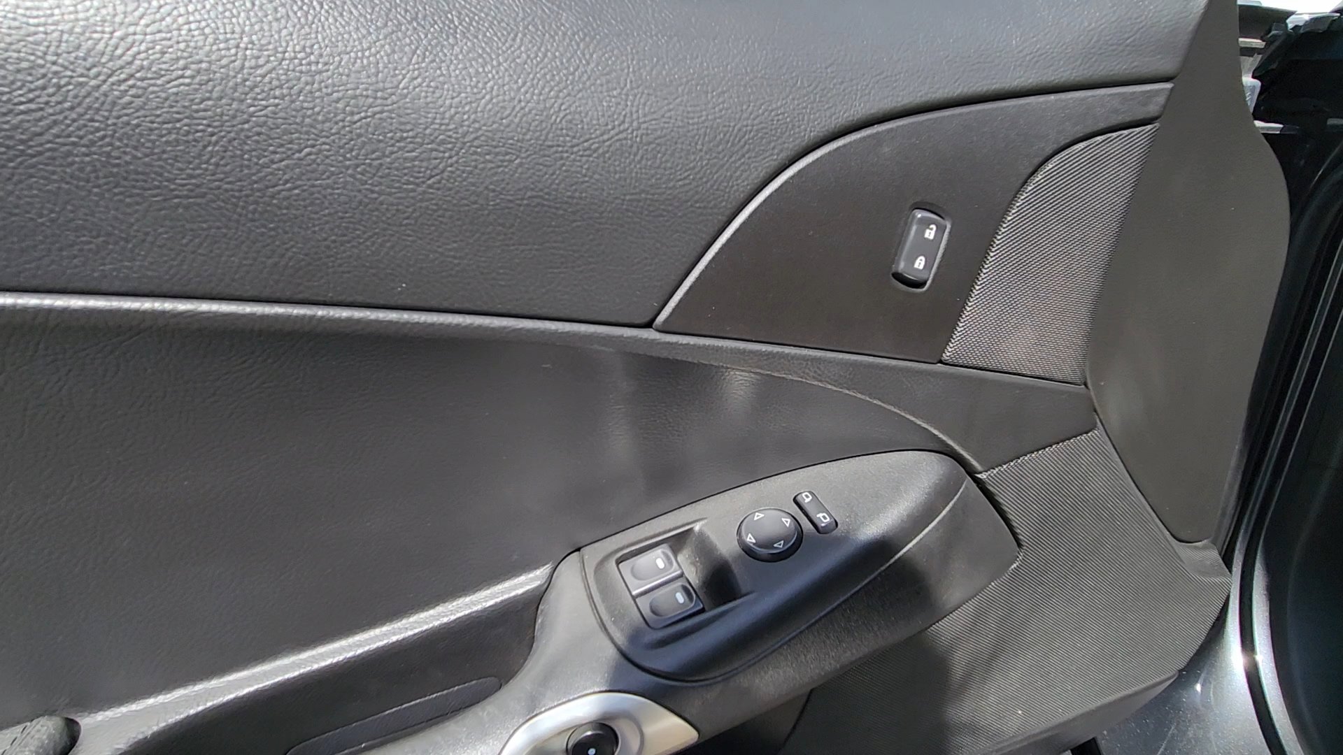 Used 2013 Chevrolet Corvette Convertible RWD image 28