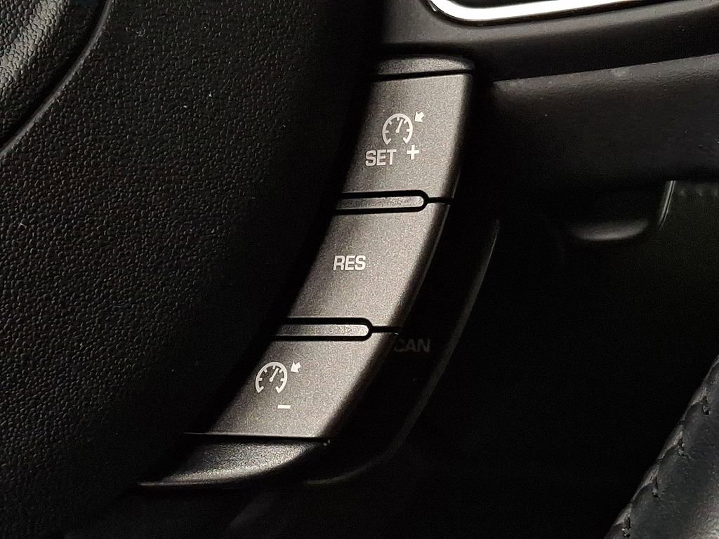 Used 2019 Land Rover Range Rover Evoque SE AWD/4WD image 21