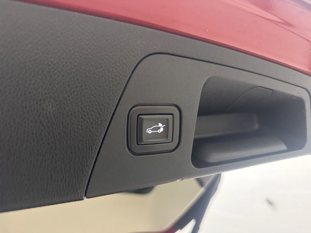 Used 2020 Buick Envision Premium AWD/4WD image 18
