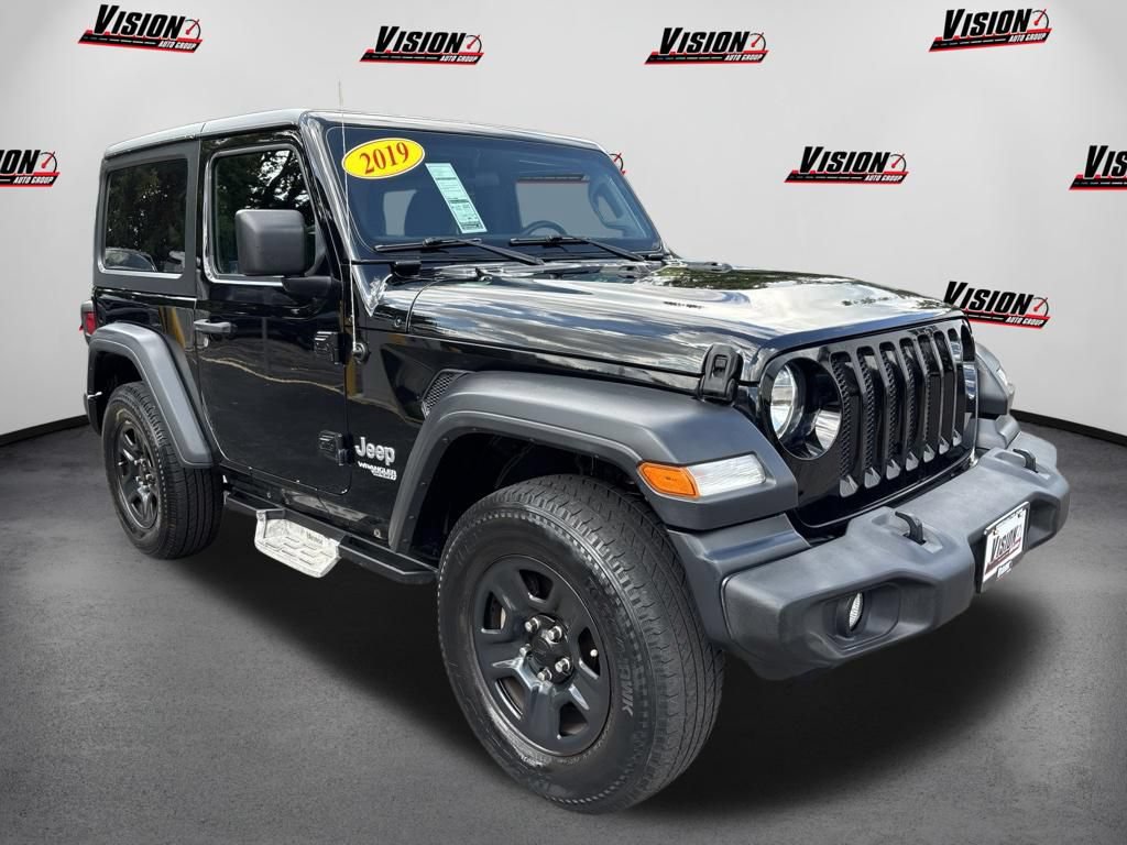 Used 2019 Jeep Wrangler Sport AWD/4WD image 3