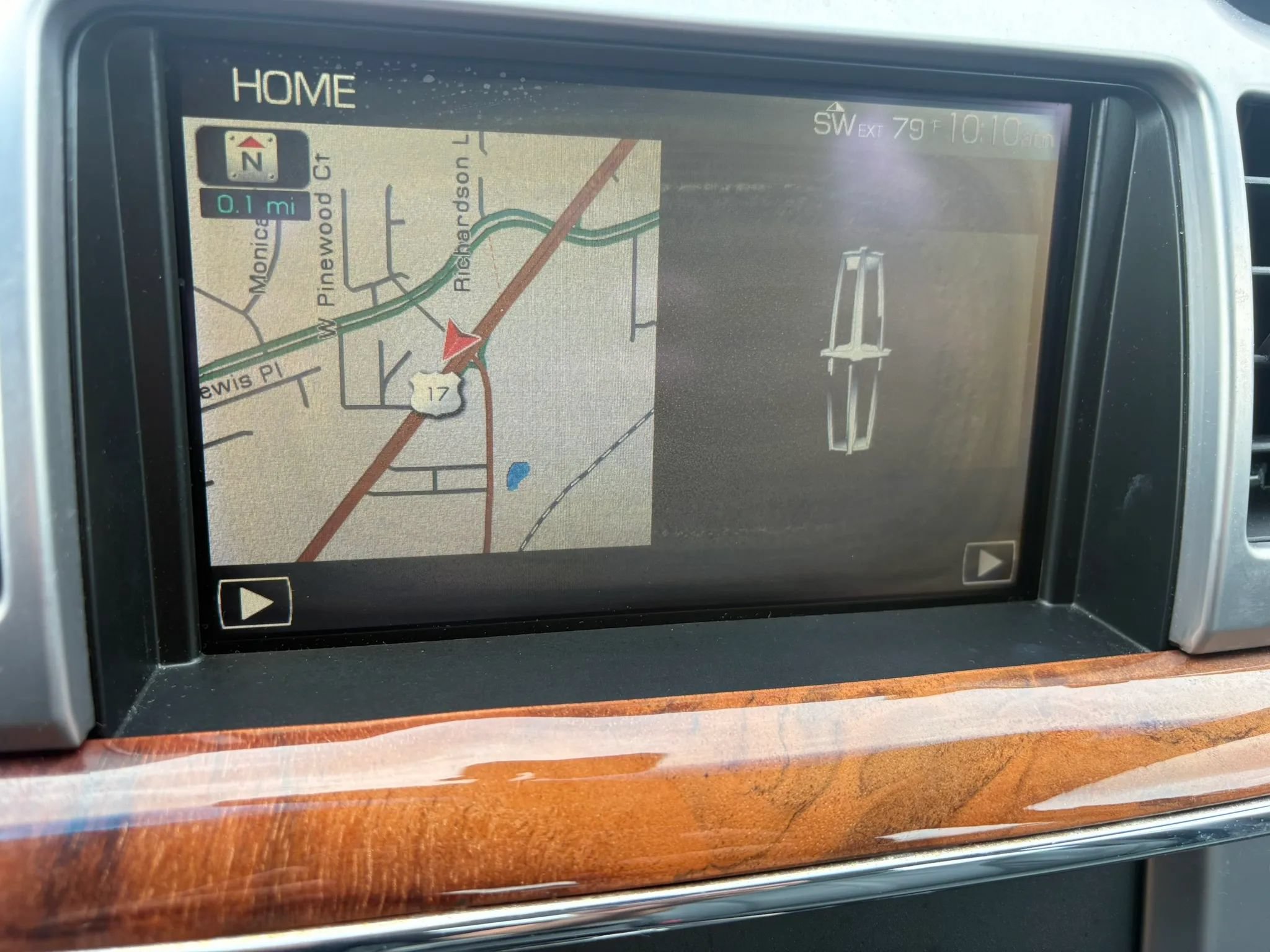 Used 2010 Lincoln MKZ FWD image 13