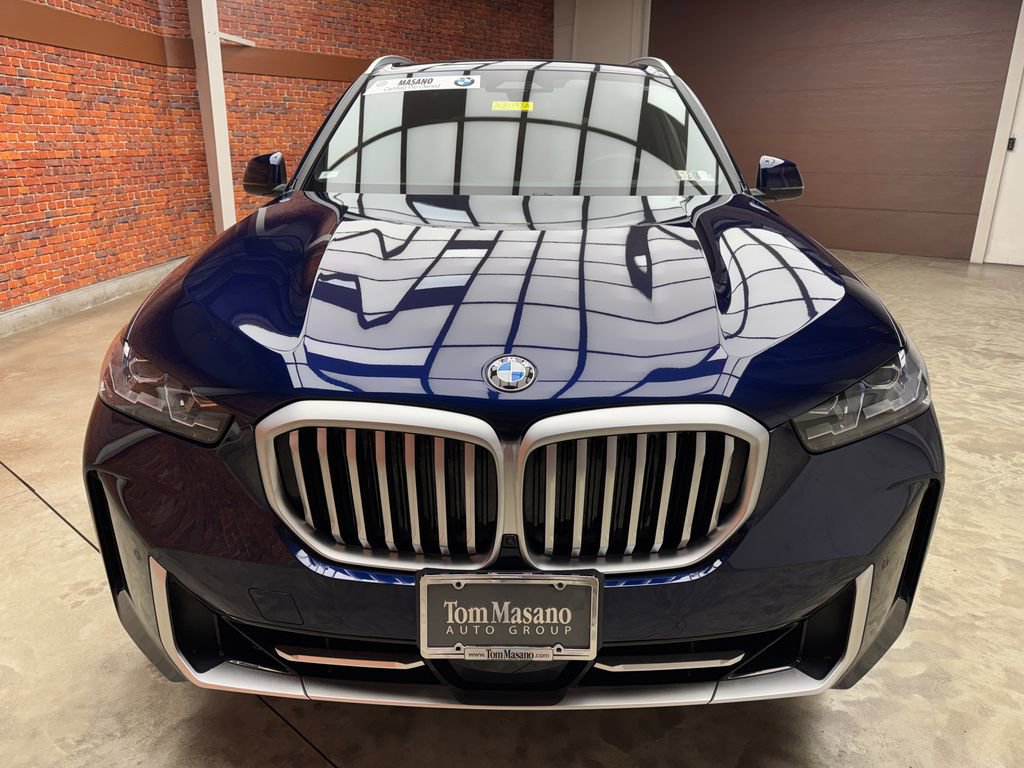 Certified 2025 BMW X5 xDrive40i w/ Executive Package AWD/4WD image 7