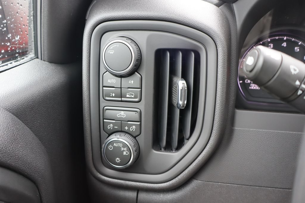 New 2026 Chevrolet Silverado 1500 W/T w/ WT Value Package AWD/4WD image 9