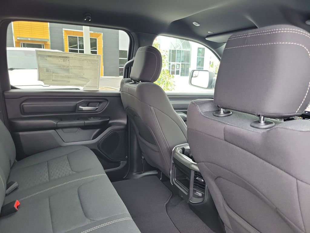 New 2026 RAM 1500 Express AWD/4WD image 27